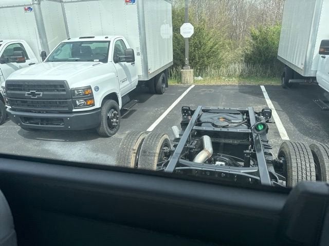 2024 Chevrolet Silverado 5500 HD Work Truck