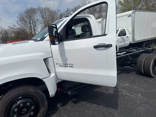 2024 Chevrolet Silverado 5500 HD Work Truck