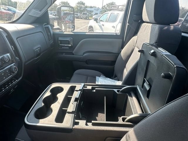 2024 Chevrolet Silverado 5500 HD Work Truck