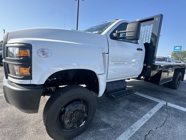 2024 Chevrolet Silverado 5500 HD Work Truck