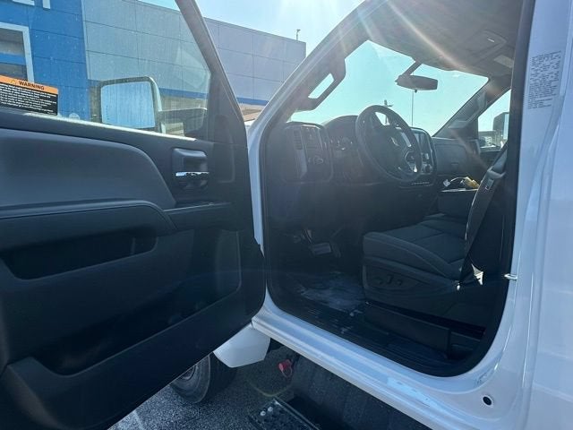 2024 Chevrolet Silverado 5500 HD Work Truck