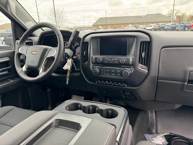 2024 Chevrolet Silverado 5500 HD Work Truck