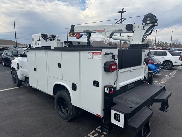 2024 Chevrolet Silverado 5500 HD Work Truck